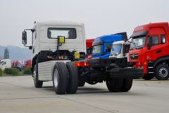 东风商用车 天锦KR 18T 4X2 纯电动洒水车(DFZ5180GSSEV3)210.57kWh