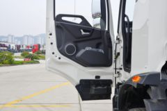 东风商用车 天锦KR 18T 4X2 纯电动洒水车(DFZ5180GSSEV3)210.57kWh