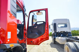 东风天锦KR&nbsp;载货车驾驶室                                               图片