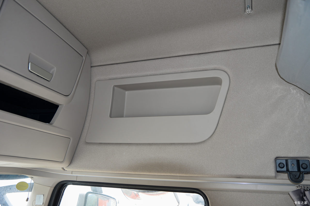 �������ó� �����콢KX ���߰� 580���� 6X4 LNG�Զ���ǣ����(Һ��)(DFH4250D13)��ʻ��                                               