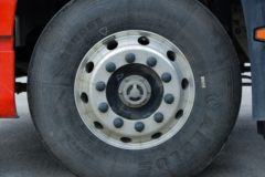 东风商用车 天龙旗舰KX 王者版 580马力 6X4 LNG自动档牵引车(液缓)(DFH4250D13)