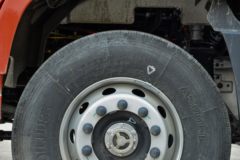 东风商用车 天龙旗舰KX 嵘耀版 600马力 6X4 牵引车(液缓)(DFH4250C7)