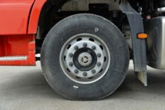 东风商用车 天龙旗舰KX 嵘耀版 600马力 6X4 牵引车(液缓)(DFH4250C7)