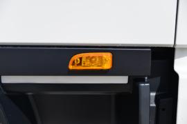 东风天龙KL&nbsp;粉粒物料运输车外观图片