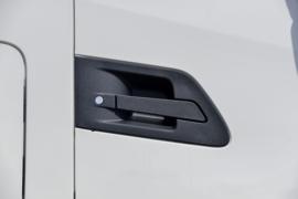 东风天龙KL&nbsp;粉粒物料运输车外观图片