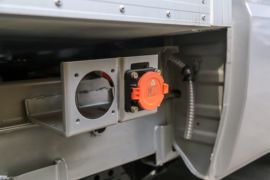 五菱电卡&nbsp;电动冷藏车底盘图片