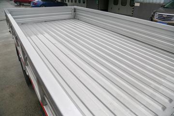 ���� �ٹ��¿� ������ 2.0L 117���� CNG 3.3�׵�������΢��(LZW1030LGMUCNGB)ͼƬ