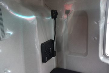 �й����� �ǵ¿�SITRAK G7H�ؿ� 560���� 6X4 LNG�Զ���ǣ����(�ɰ���12��)(Һ��)ͼƬ