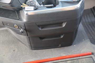 �й����� �ǵ¿�SITRAK G7H�ؿ� 560���� 6X4 LNG�Զ���ǣ����(�ɰ���12��)(Һ��)ͼƬ