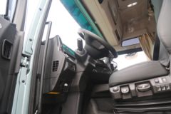 中国重汽 汕德卡SITRAK G7H重卡 560马力 6X4 LNG自动档牵引车(采埃孚12档)(液缓)