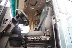 中国重汽 汕德卡SITRAK G7H重卡 560马力 6X4 LNG自动档牵引车(采埃孚12档)(液缓)