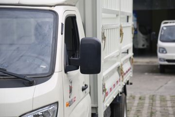  M2  2L 122 CNG 3.7׵Ųդʽ΢()(BJ5032CCY5JC6-07)ͼƬ
