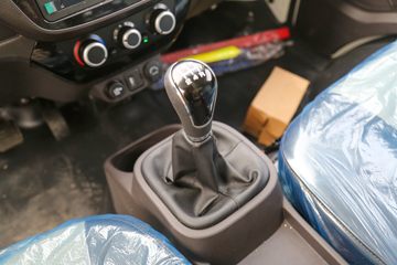 ���� ����M2 ������ 2L 122���� CNG 3.7�׵��Ų�դʽ΢��(����)(BJ5032CCY5JC6-07)ͼƬ