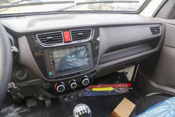 ���� ����M2 ������ 2L 122���� CNG 3.7�׵��Ų�դʽ΢��(����)(BJ5032CCY5JC6-07)ͼƬ