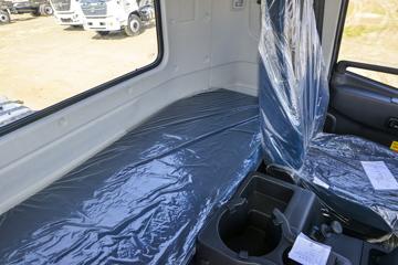 �������ó� ����VL�ؿ� 350���� 8X4 ɢװ�������䳵(ƽ��)ͼƬ