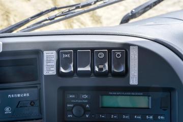 �������ó� ����VL�ؿ� 350���� 8X4 ɢװ�������䳵(ƽ��)ͼƬ