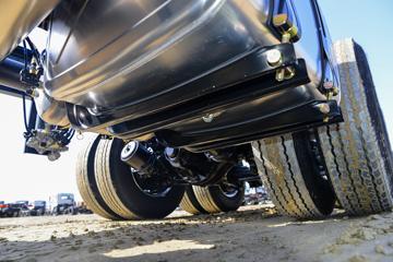 �������ó� ����VL�ؿ� 350���� 8X4 ɢװ�������䳵(ƽ��)ͼƬ