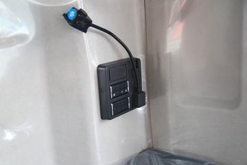 �й����� �ǵ¿�SITRAK G7S�ؿ� ������ 480���� 6X4 LNGǣ����ͼƬ