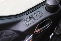 中国重汽 汕德卡SITRAK G7S重卡 悦享版 480马力 6X4 LNG牵引车