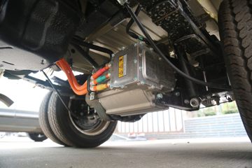 �������� �ƽ� 3.5T 2.61��˫�Ų��ʽ���̻�϶�������΢��13.26kWhͼƬ