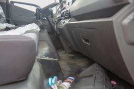 大麒麟&nbsp;自卸车驾驶室                                               图片