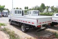 福田 时代领航S1 2.0L 144马力 汽油 3.94米排半栏板小卡(国六)