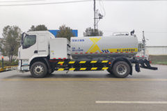 东风柳汽 新乘龙M3 200马力 4X2 纯电动清洗车(徐工牌)(DXA5181GQXLBEV)210kWh