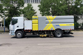 东风柳汽底盘 扫路车外观图片