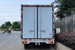 五菱 龙卡 136马力 4X2 3.99米冷藏车(智跃牌)(LPL5031XLCGHU)