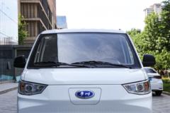 骐蔚汽车 贵州牌长江7号 2024款 舒享版 2.7T 4.746米纯电动封闭货车41.86kWh