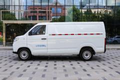 骐蔚汽车 贵州牌长江7号 2024款 舒享版 2.7T 4.746米纯电动封闭货车41.86kWh