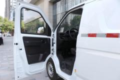 骐蔚汽车 贵州牌长江7号 2024款 舒享版 2.7T 4.746米纯电动封闭货车41.86kWh