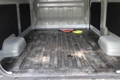 骐蔚汽车 贵州牌长江7号 2024款 舒享版 2.7T 4.746米纯电动封闭货车41.86kWh