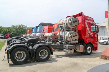 й HOWO TH7ؿ 530 6X4 LNGԶǣ(˫ƿ)(ZZ4257V384HF1LB)ͼƬ
