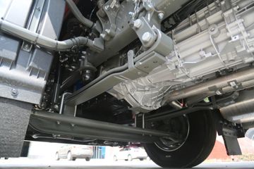 �й����� HOWO TH7�ؿ� 530���� 6X4 LNG�Զ���ǣ����(˫��ƿ)(ZZ4257V384HF1LB)ͼƬ