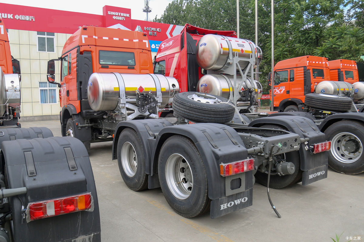 �й����� HOWO TX7�ؿ� 480���� 6X4 LNGǣ�������                                                