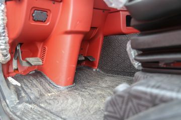 �й����� HOWO TX7�ؿ� 480���� 6X4 LNGǣ����(ZZ4257V384GF1LB)ͼƬ