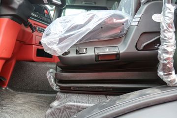 �й����� HOWO TX7�ؿ� 480���� 6X4 LNGǣ����(ZZ4257V384GF1LB)ͼƬ