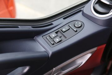 �й����� HOWO TX7�ؿ� 480���� 6X4 LNGǣ����(ZZ4257V384GF1LB)ͼƬ