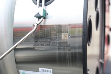 �й����� HOWO TX7�ؿ� 480���� 6X4 LNGǣ����(ZZ4257V384GF1LB)ͼƬ