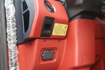 �й����� HOWO TX7�ؿ� 480���� 6X4 LNGǣ����(ZZ4257V384GF1LB)ͼƬ