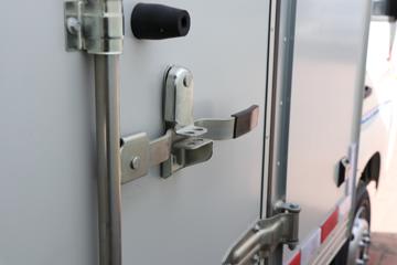 ���� ����M1 �ܶ��� 1.6L 122���� ���� 3.3�׵�����ʽ΢��(����)ͼƬ