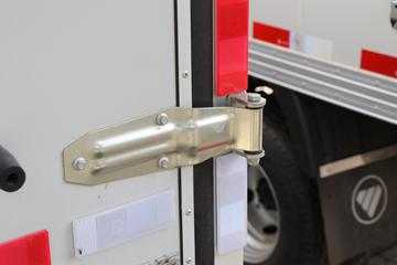 ���� ����M1 �ܶ��� 1.6L 122���� ���� 3.3�׵�����ʽ΢��(����)ͼƬ