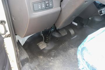 ���� ����M2 ������ 1.6L 122���� ���� 2.7��˫������΢��(BJ1032V4AV5-11)ͼƬ