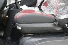 陕汽商用车 德龙G300 163马力 4.2米单排厢式轻卡(SX5041XXYNP63311) 陕汽商用车 德龙G300 163马力 4.2米单排厢式轻卡(SX5041XXYNP63311)