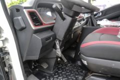 陕汽商用车 德龙G300 163马力 4.2米单排厢式轻卡(SX5041XXYNP63311) 陕汽商用车 德龙G300 163马力 4.2米单排厢式轻卡(SX5041XXYNP63311)