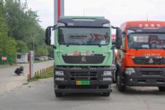 重汽豪沃 HOWO TX重卡 8X4 5.6米纯电动自卸车(ZZ3317V326GZ1BEV61)612kWh