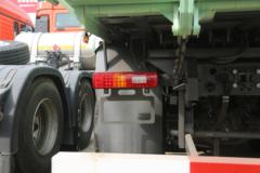 重汽豪沃 HOWO TX重卡 8X4 5.6米纯电动自卸车(ZZ3317V326GZ1BEV61)612kWh
