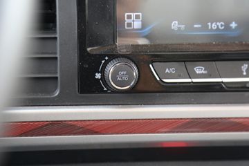 �������ó� ����S300 4.5T 4.05�׵��Ŵ��綯��س�100.46kWhͼƬ