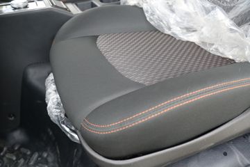 �������ó� ����S300 4.5T 4.05�׵��Ŵ��綯��س�100.46kWhͼƬ